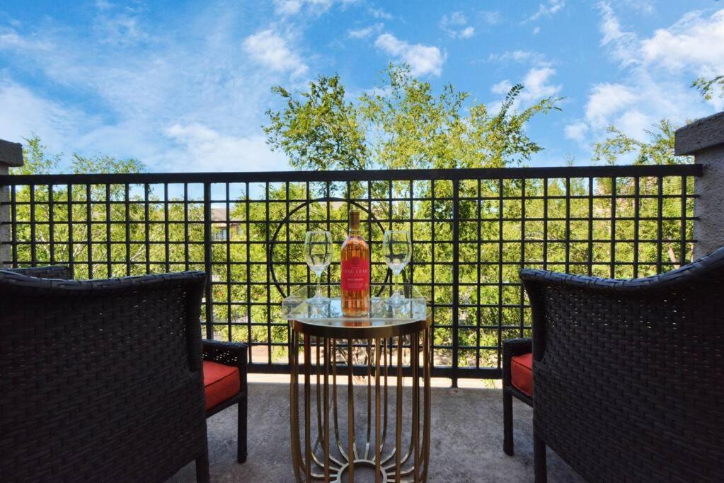 The Turquoise Suite Houston Exterior foto